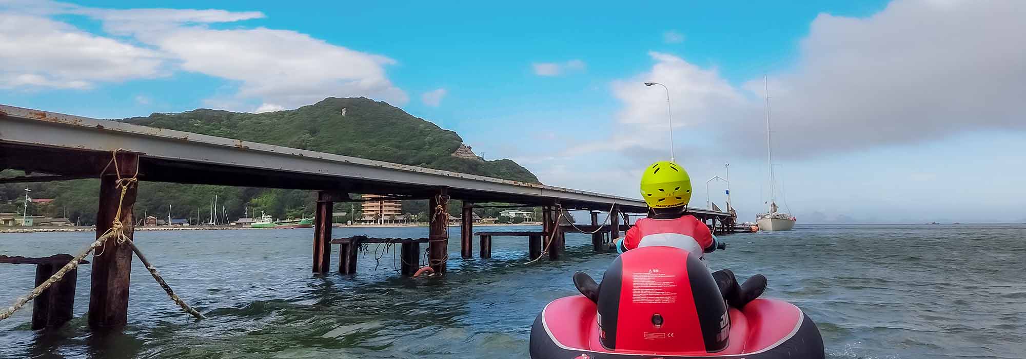 瀬戸内海の離島・香川県の小豆島の海でシースクーター体験！マリンスポーツができる海遊び体験/夜遊び体験