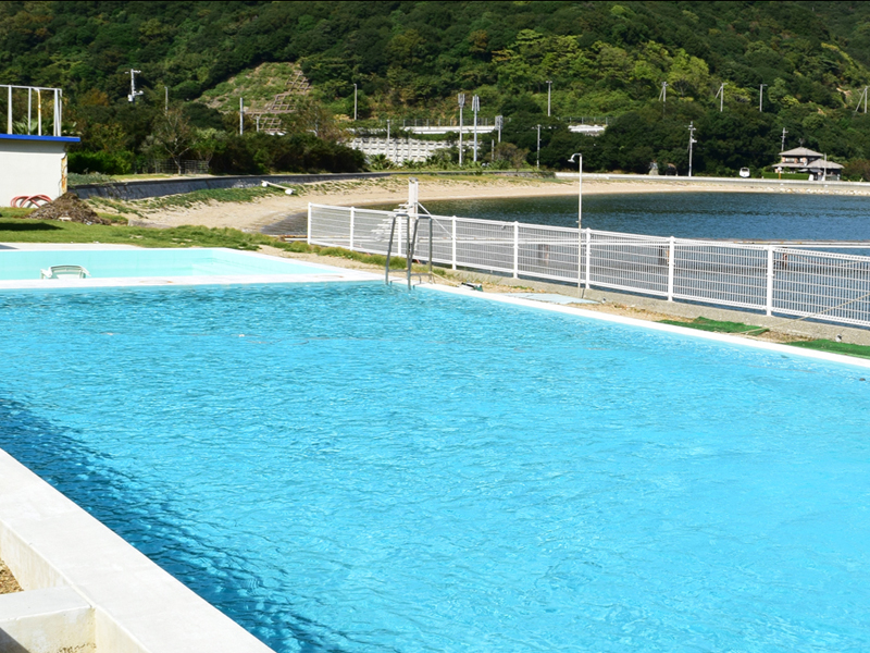 瀬戸内海の離島・香川県小豆島旅行におすすめの海沿いホテル、宿、コテージ「シータイガーアイランドイン小豆島」のプール